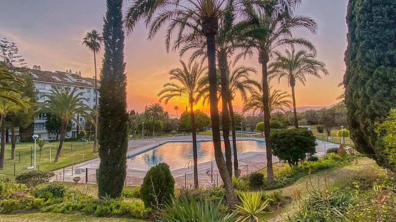 Torre Real Luxury Near Trocadero Arena Marbella 0*,