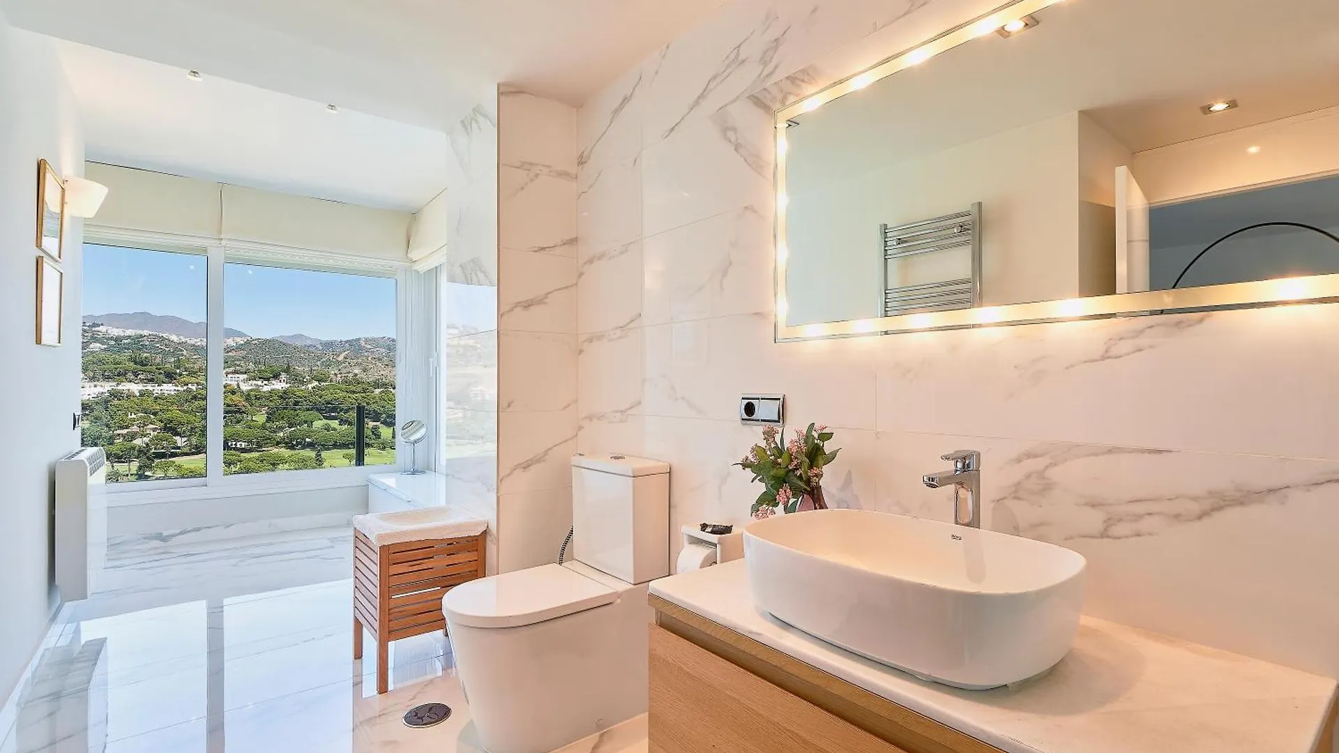 Torre Real Luxury Near Trocadero Arena Marbella Apartment